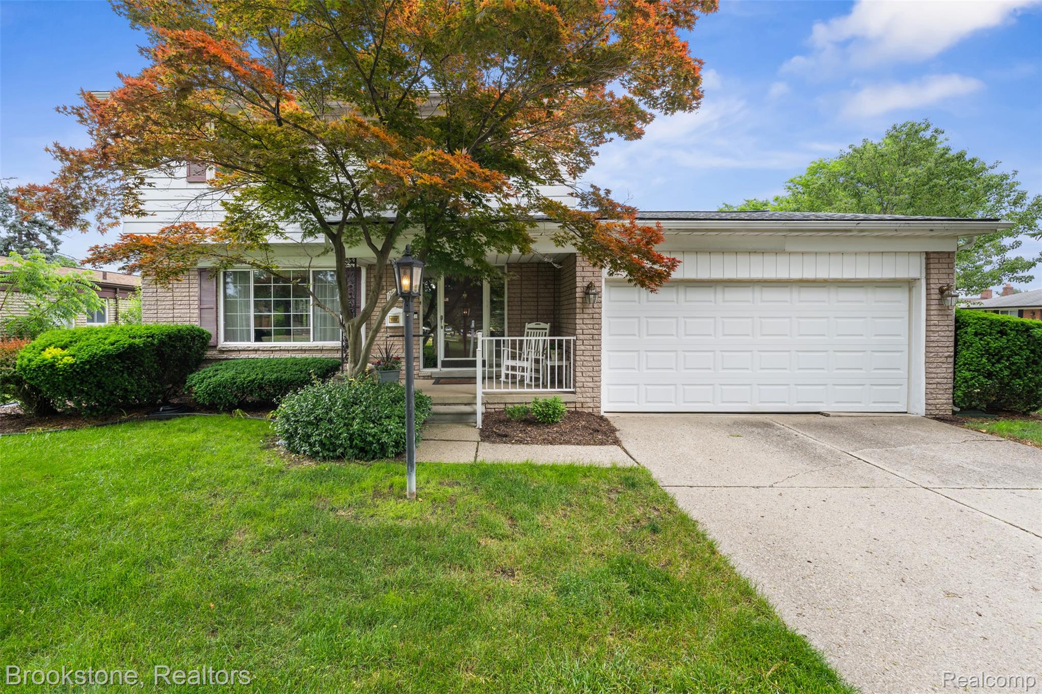2002 Hempstead Drive Troy, MI 48083 - Photo 1 of 41 2002 hempstead dr_001.jpg
