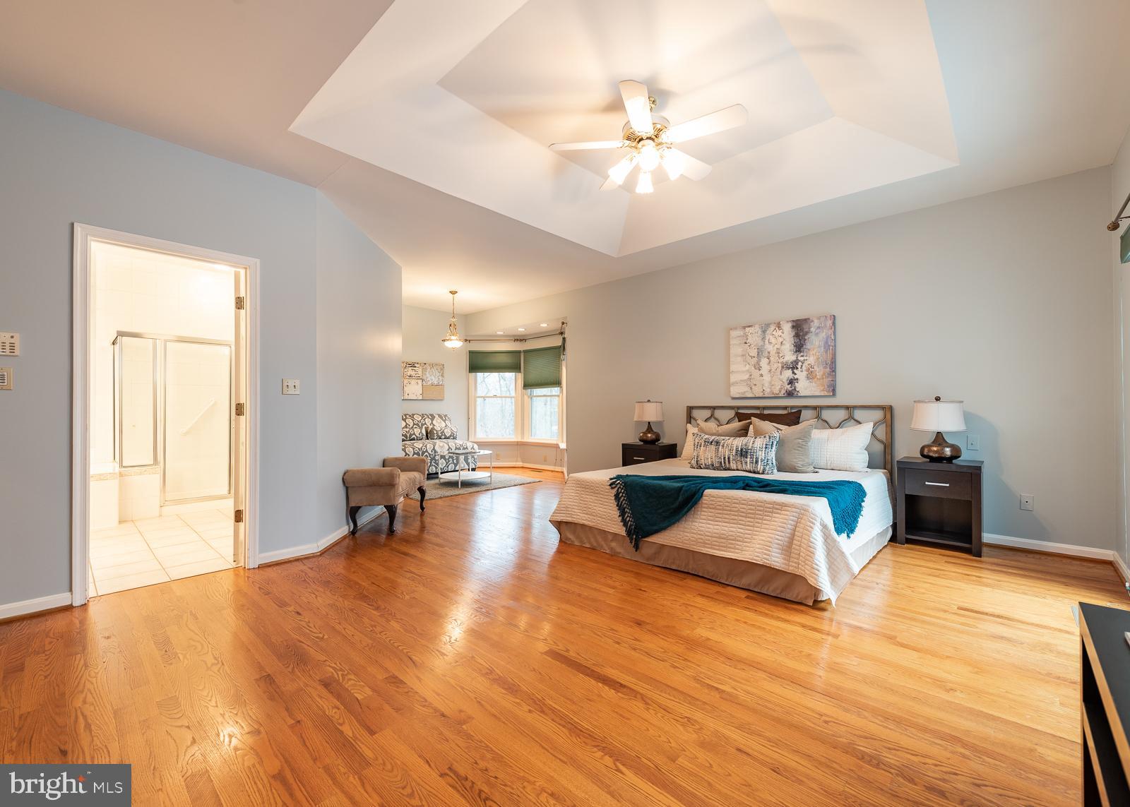 323 West Timonium Road Lutherville-Timonium, MD 21093 - Photo 15 of 38 Owner's Suite Fit for Royalty