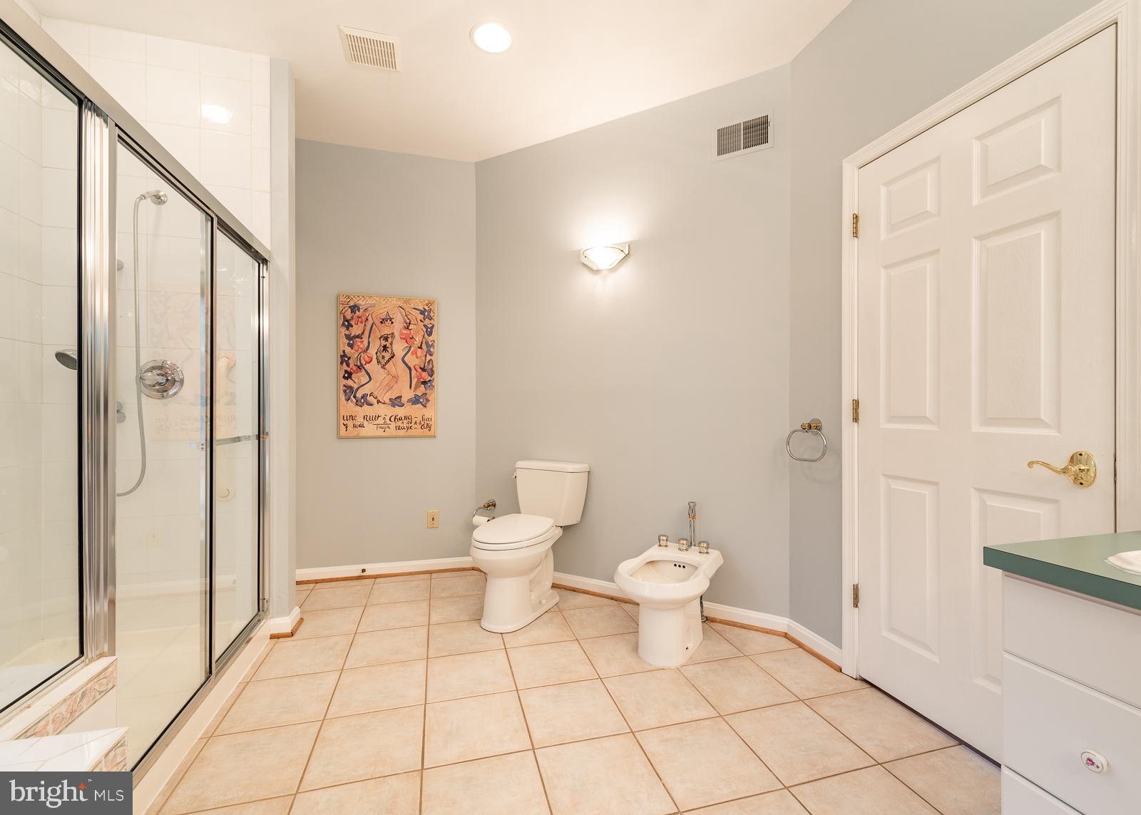 323 West Timonium Road Lutherville-Timonium, MD 21093 - Photo 20 of 38 Sit Pretty with Owners Suite Bidet