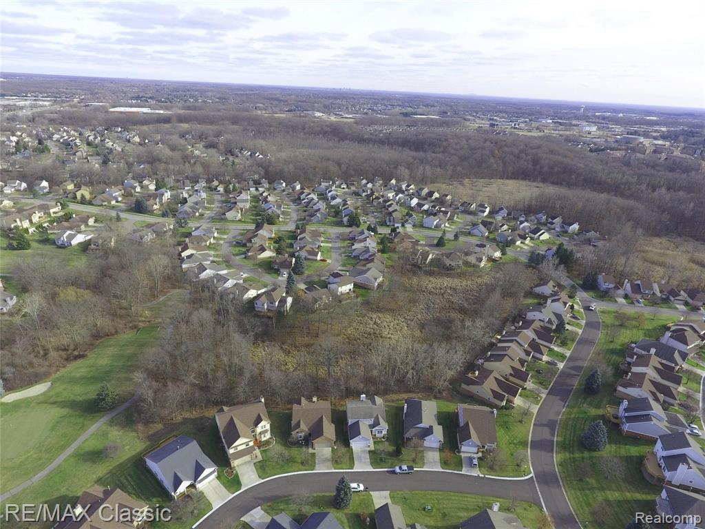 30788 Golden Ridge Novi, MI 48377 - Photo 6 of 35