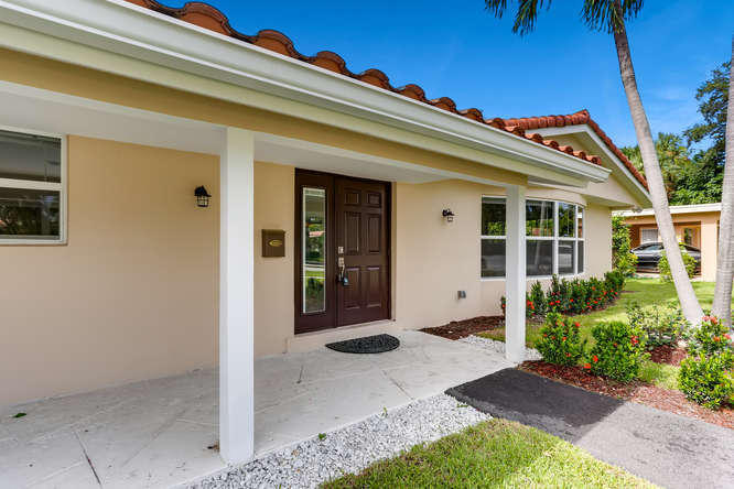 600 Southwest 3rd Street Boca Raton, FL 33486 - Photo 3 of 29 Exterior Front Entrance