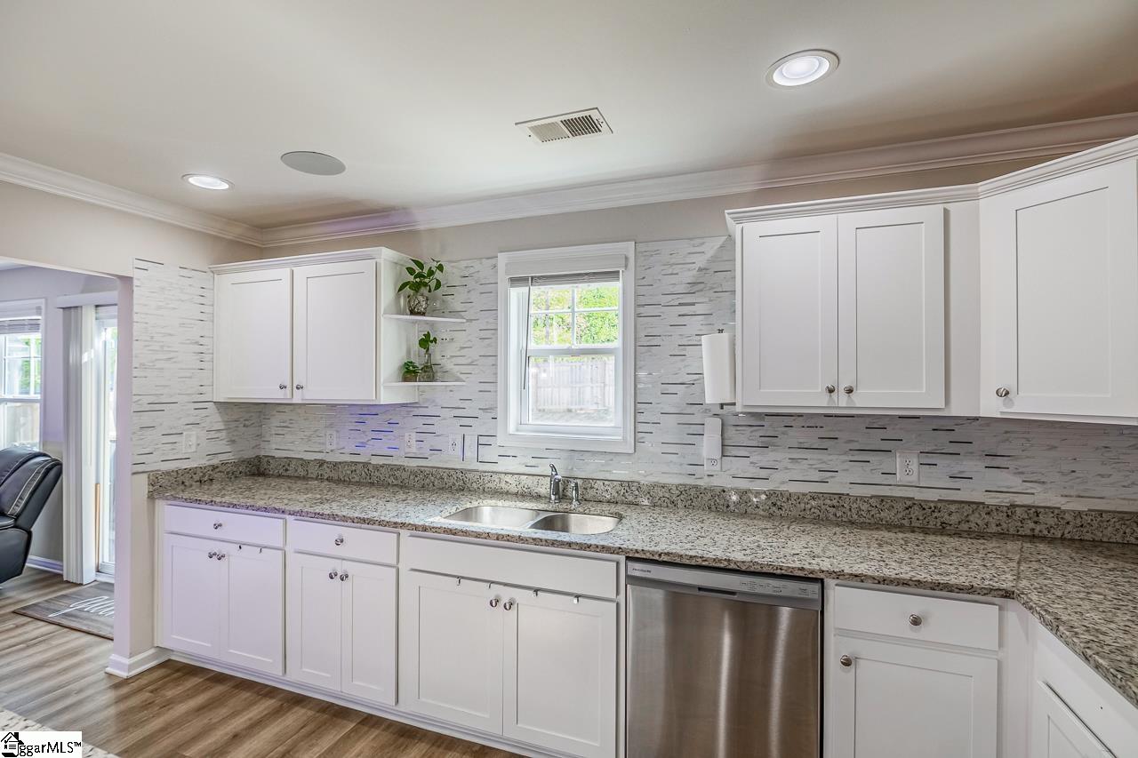 300 Anduin Way Fountain Inn, SC 29644 - Photo 8 of 34