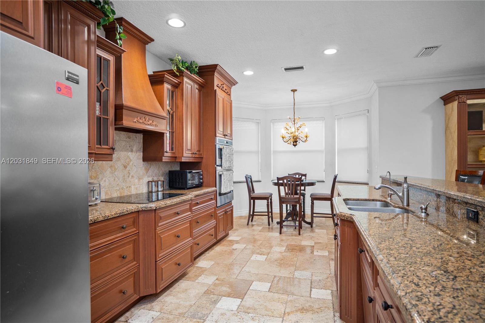 7759 La Corniche Circle Boca Raton, FL 33433 - Photo 6 of 37