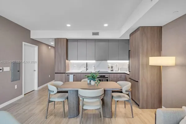 $5,995 | North Beach, Miami Beach, FL 33141