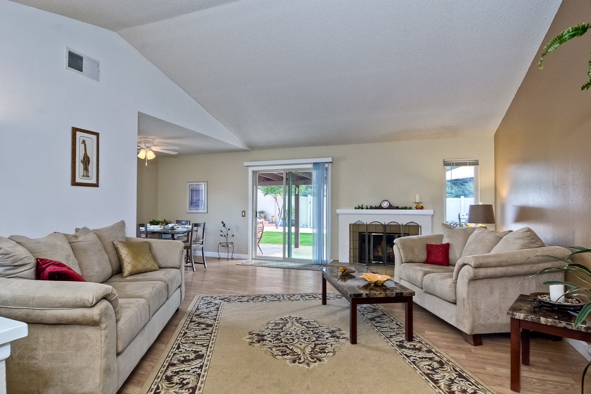 3548 Windsor Road Oceanside, CA 92056 - Photo 4 of 25