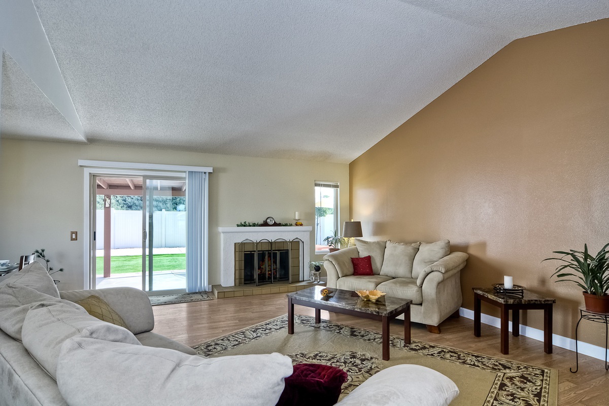 3548 Windsor Road Oceanside, CA 92056 - Photo 5 of 25