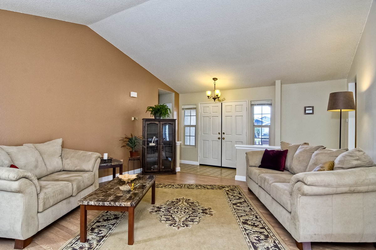3548 Windsor Road Oceanside, CA 92056 - Photo 7 of 25