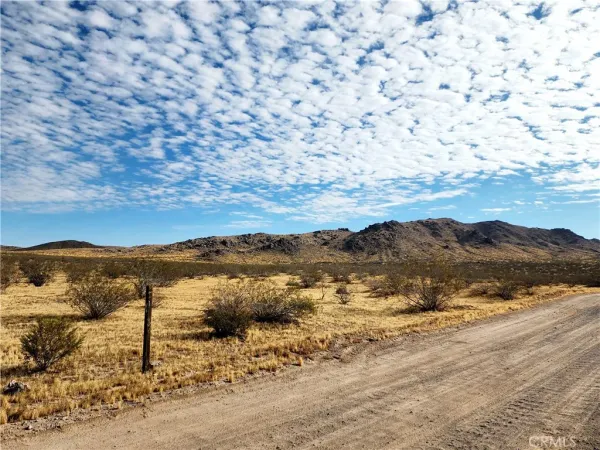 $350,000 | 0 Buckhorn, Helendale, CA 92342
