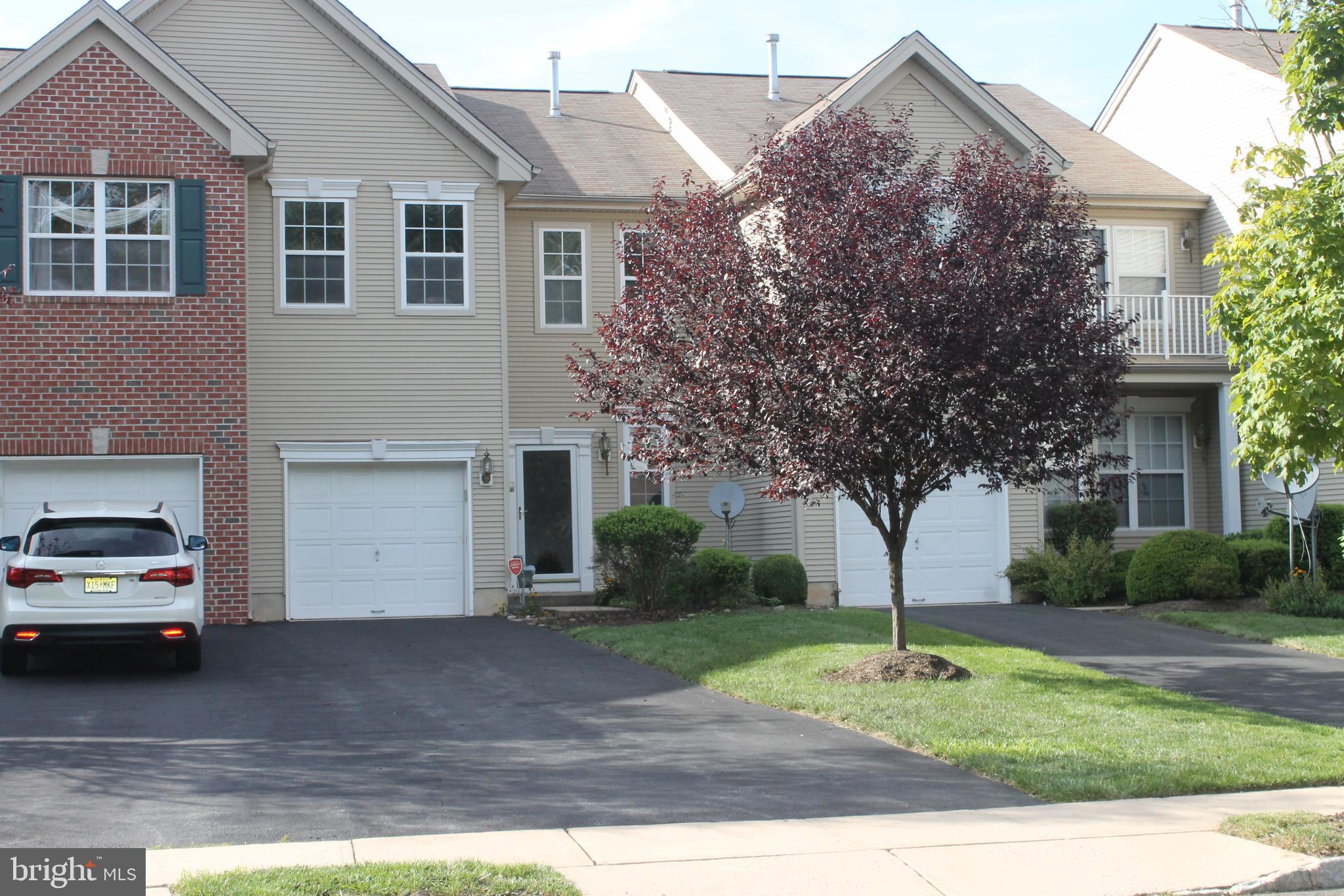 94 Warwick Road Princeton Junction, NJ 08550 - Photo 1 of 27