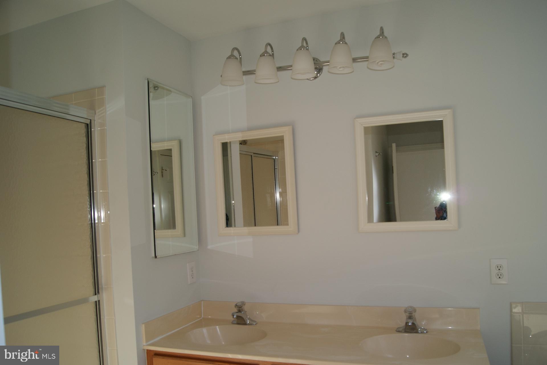 94 Warwick Road Princeton Junction, NJ 08550 - Photo 19 of 27