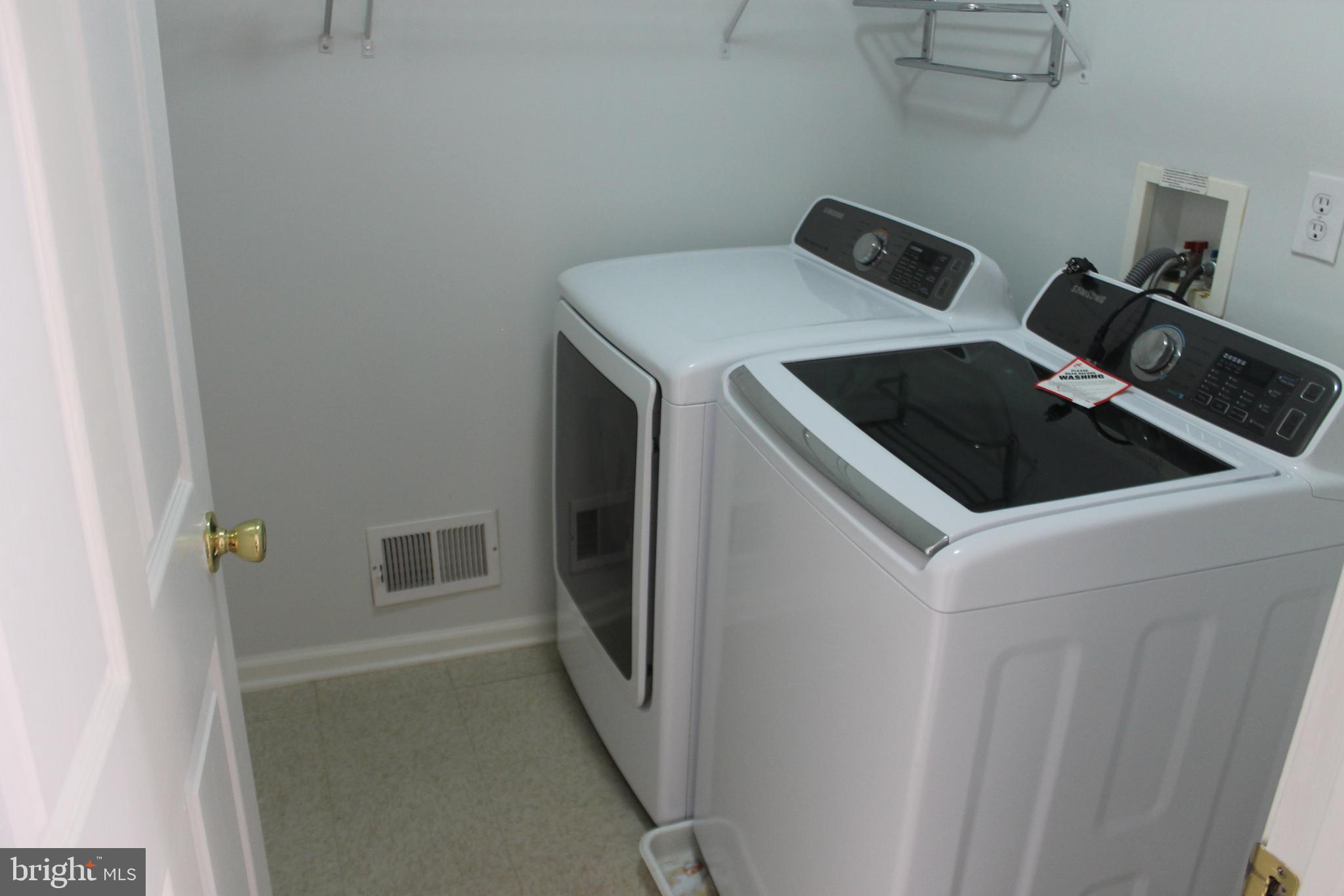 94 Warwick Road Princeton Junction, NJ 08550 - Photo 20 of 27