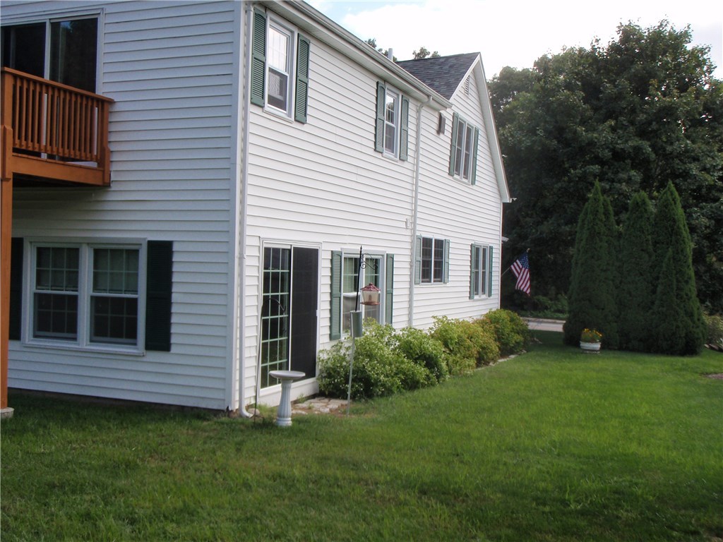 196 Knotty Oak Road Coventry, RI 02816 - Photo 6 of 27