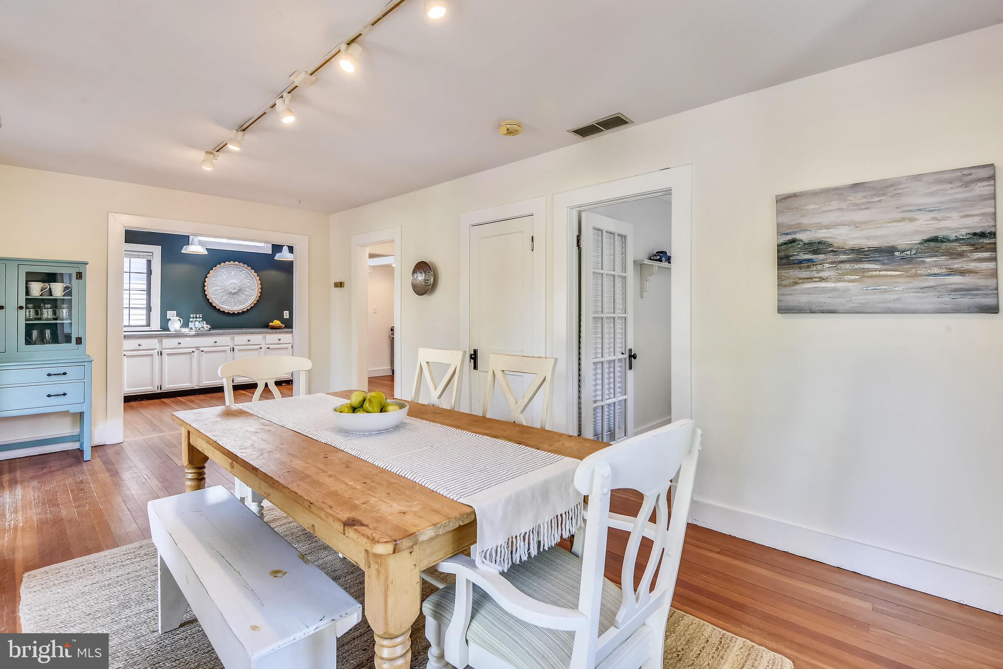 28 Decatur Avenue Annapolis, MD 21403 - Photo 3 of 31 Gallery Image 3