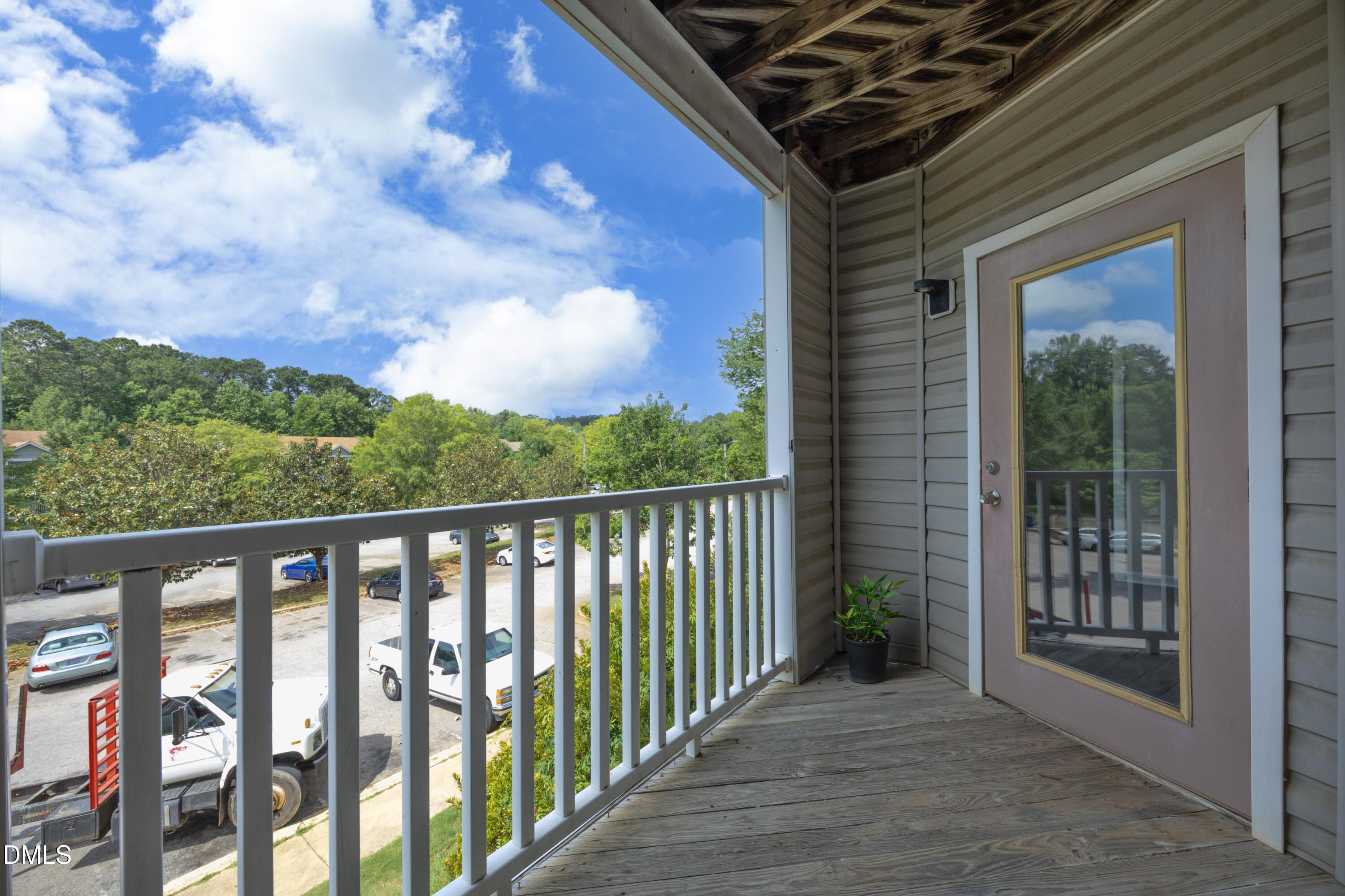 1231 University Court, Unit 104 Raleigh, NC 27606 - Photo 9 of 30 21Deck