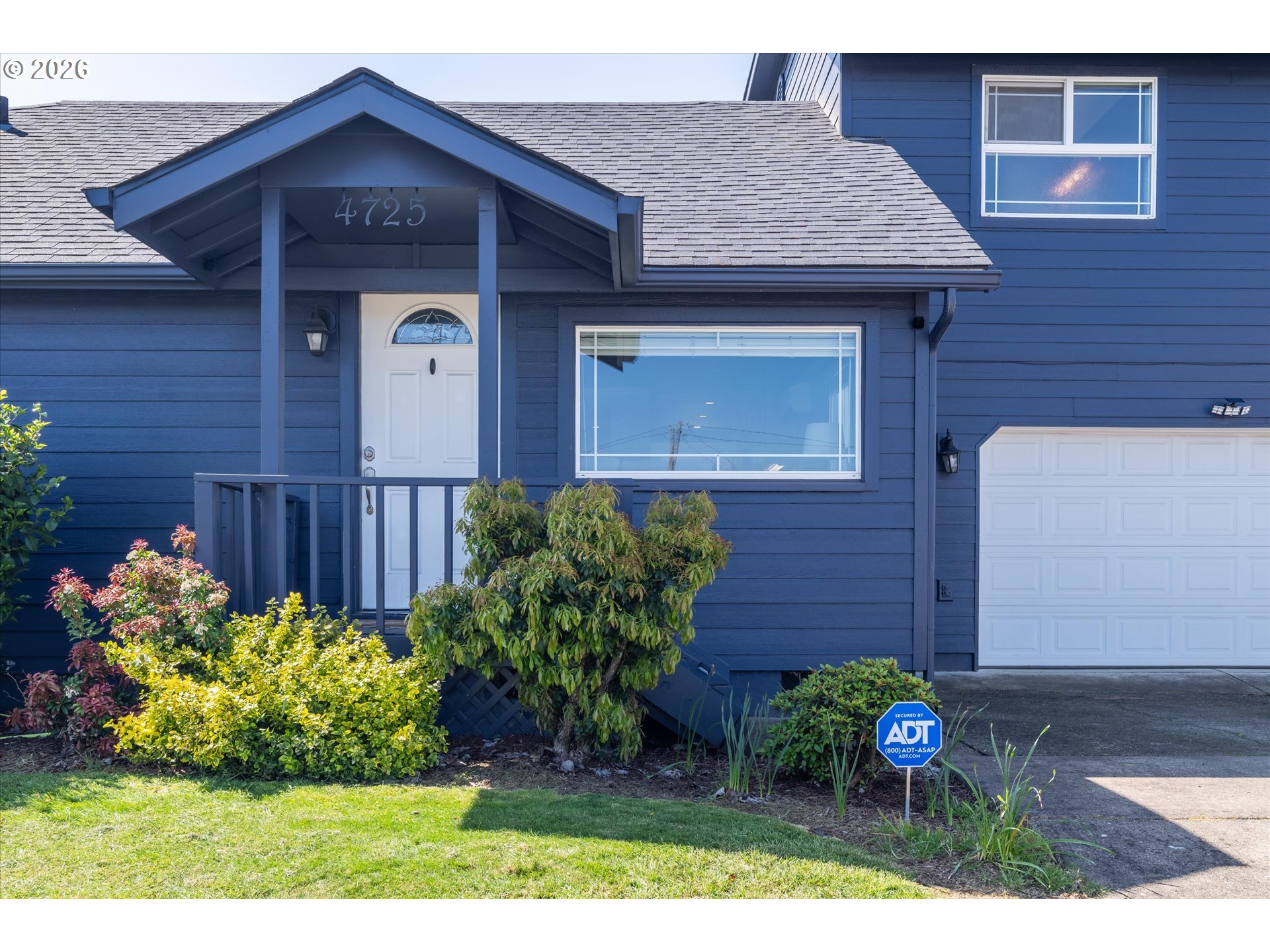 4725 Daisy Street Springfield, OR 97478 - Photo 4 of 43