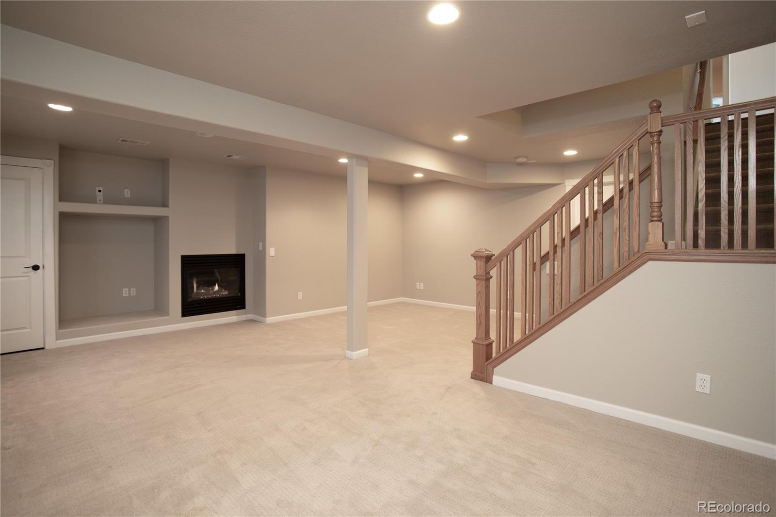 2200 Creekside Point Highlands Ranch, CO 80129 - Photo 30 of 39