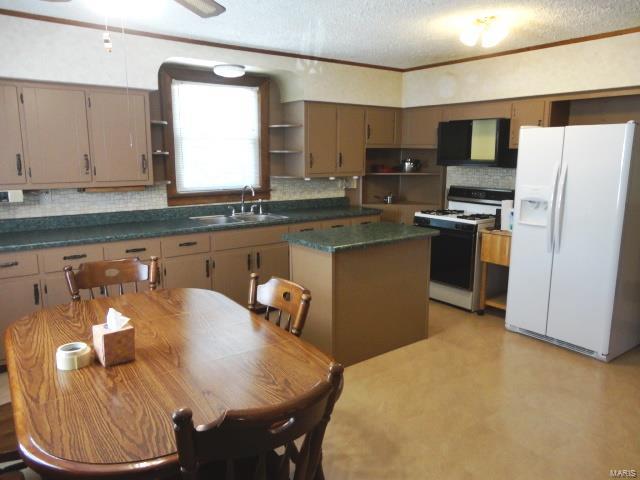9157 Bunkum Road Fairview Heights, IL 62208 - Photo 6 of 38 Gallery Image 6