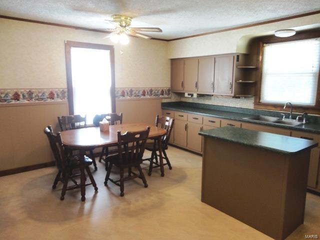 9157 Bunkum Road Fairview Heights, IL 62208 - Photo 7 of 38 Gallery Image 7