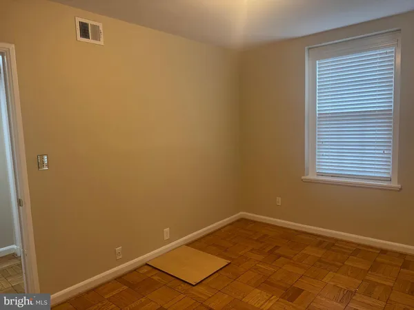 $4,500 | 3531 39th Street Northwest, Unit A499, Washington, DC 20016