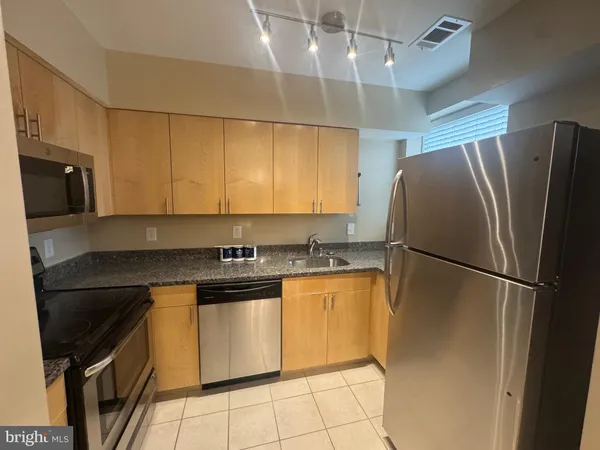 $4,500 | 3531 39th Street Northwest, Unit A499, Washington, DC 20016