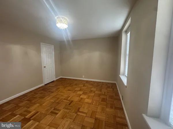 $4,500 | 3531 39th Street Northwest, Unit A499, Washington, DC 20016