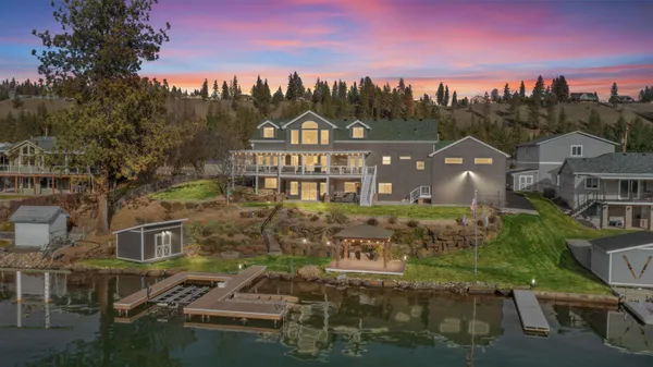 $1,799,500 | 6625 Long Lake Drive, Nine Mile Falls, WA 99026