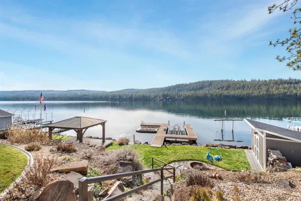 $1,799,500 | 6625 Long Lake Drive, Nine Mile Falls, WA 99026