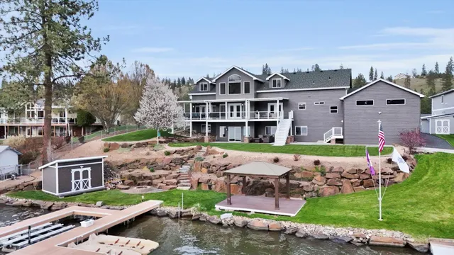 $1,799,500 | 6625 Long Lake Drive, Nine Mile Falls, WA 99026