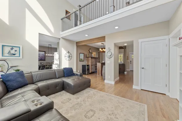 $1,799,500 | 6625 Long Lake Drive, Nine Mile Falls, WA 99026