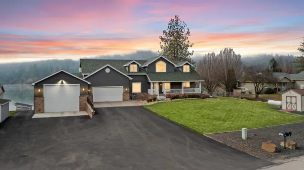 $1,799,500 | 6625 Long Lake Drive, Nine Mile Falls, WA 99026