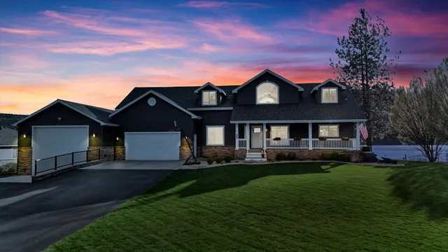 $1,799,500 | 6625 Long Lake Drive, Nine Mile Falls, WA 99026