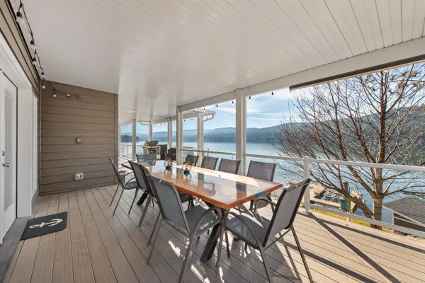 $1,799,500 | 6625 Long Lake Drive, Nine Mile Falls, WA 99026