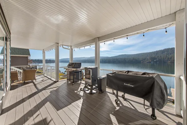 $1,799,500 | 6625 Long Lake Drive, Nine Mile Falls, WA 99026