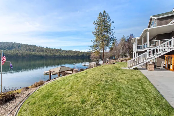 $1,799,500 | 6625 Long Lake Drive, Nine Mile Falls, WA 99026