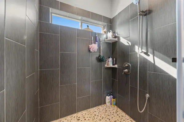 $1,799,500 | 6625 Long Lake Drive, Nine Mile Falls, WA 99026