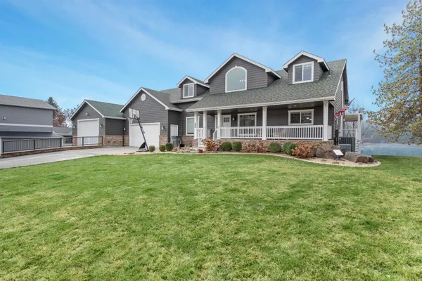 $1,799,500 | 6625 Long Lake Drive, Nine Mile Falls, WA 99026
