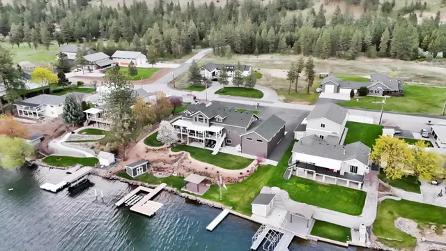 $1,799,500 | 6625 Long Lake Drive, Nine Mile Falls, WA 99026