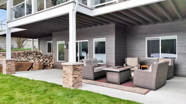 $1,799,500 | 6625 Long Lake Drive, Nine Mile Falls, WA 99026