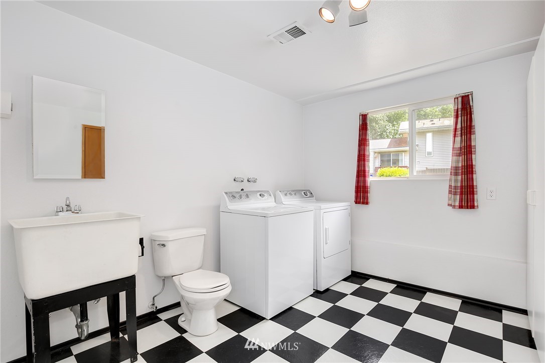 5532 South Langston Road Seattle, WA 98178 - Photo 19 of 25 Gallery Image 19
