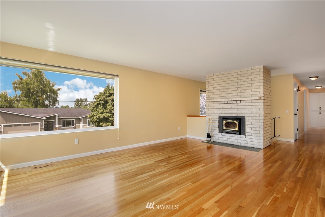 5532 South Langston Road Seattle, WA 98178 - Photo 3 of 25 Gallery Image 3