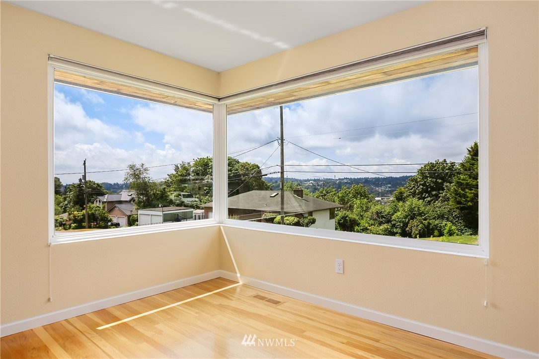 5532 South Langston Road Seattle, WA 98178 - Photo 4 of 25 Gallery Image 4