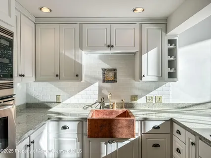$2,250,000 | 915 East Hopkins Avenue, Unit 4, Aspen, CO 81611