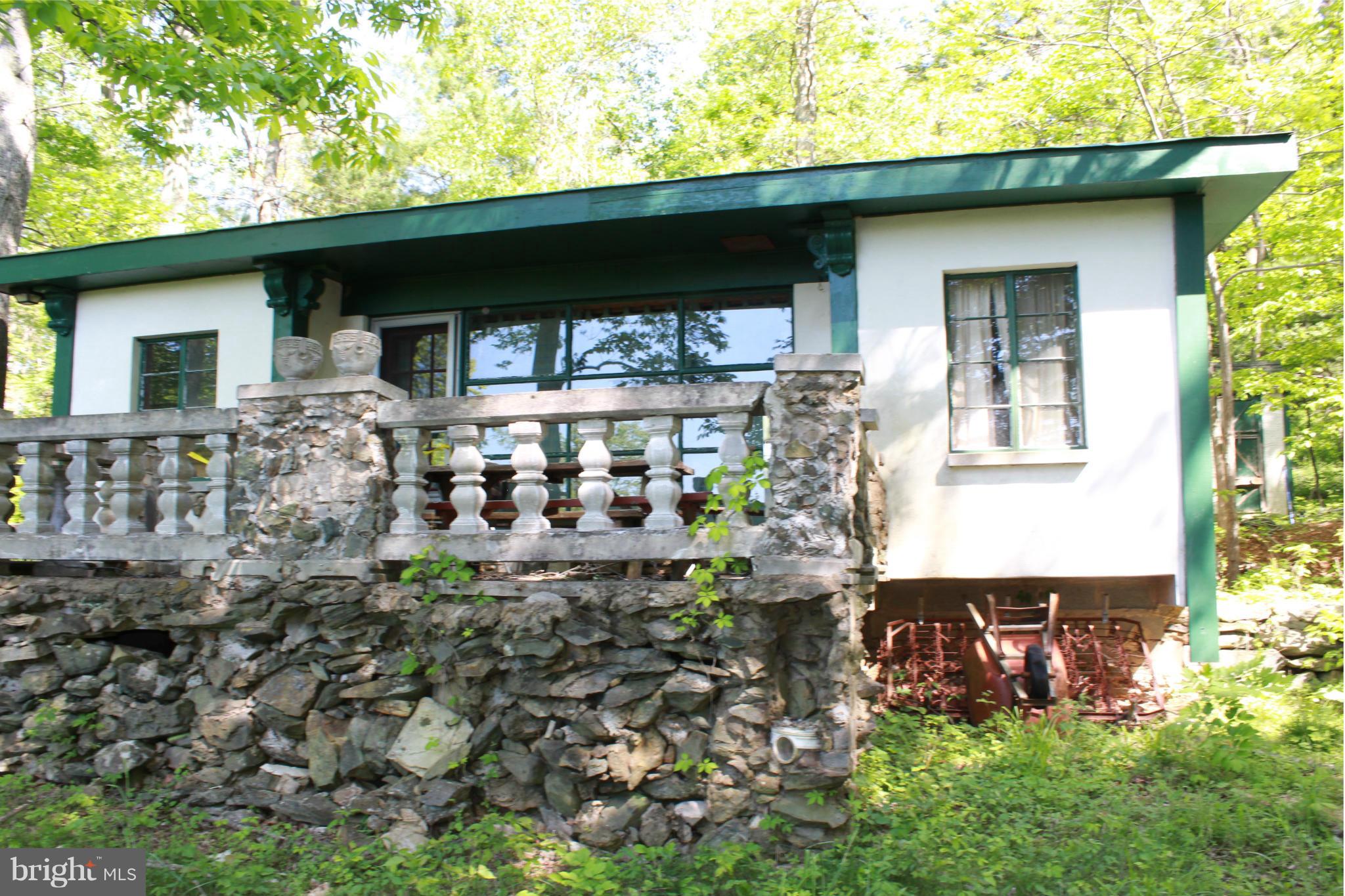 845 Luchase Road Linden, VA 22642 - Photo 1 of 11 Exterior (Front)