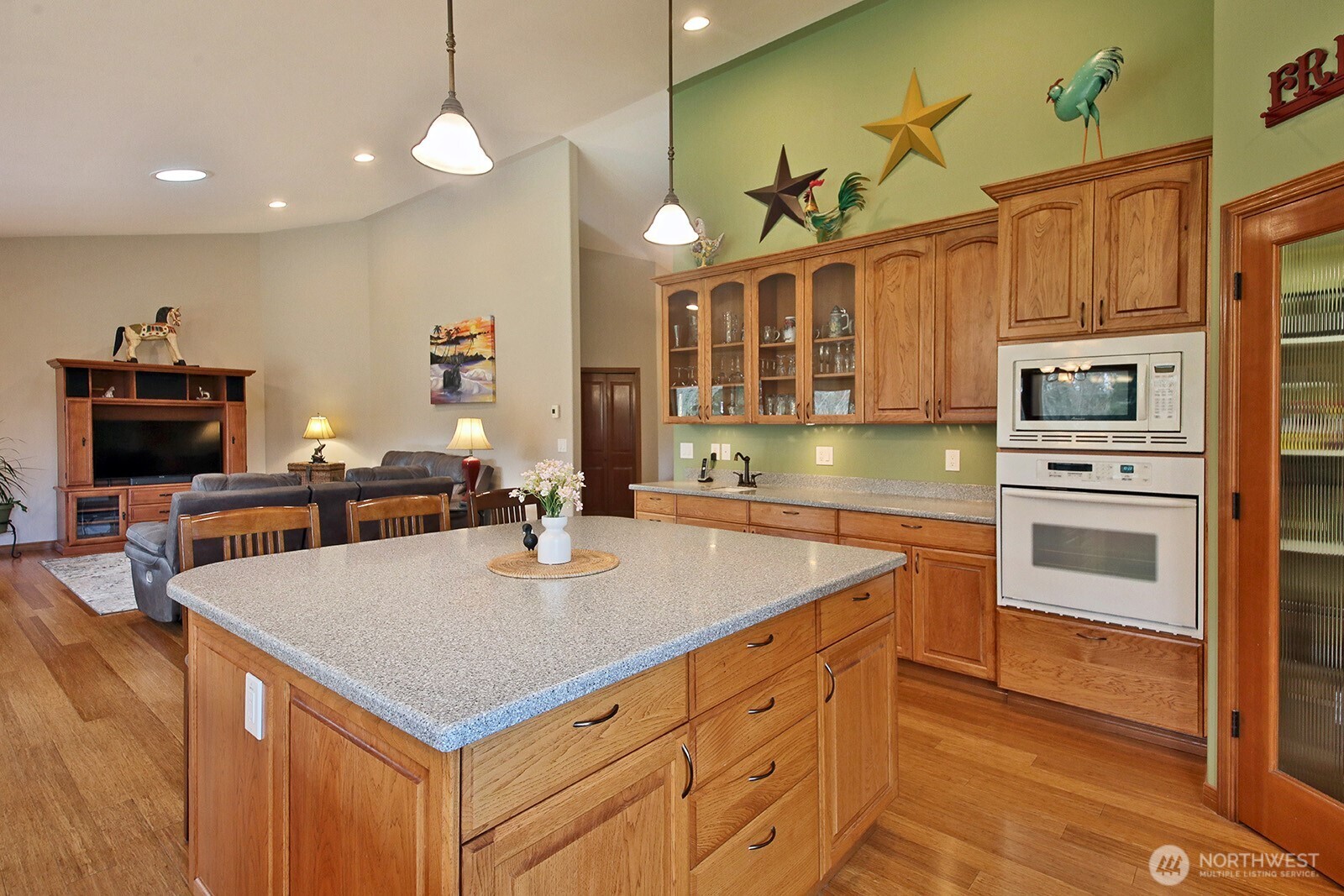 3723 Swede Hill Road Clinton, WA 98236 - Photo 14 of 40