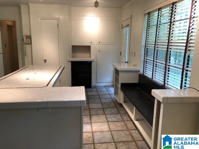 3421 Rock Ridge Circle Birmingham, AL 35210 - Photo 5 of 9