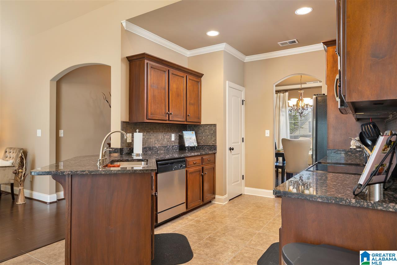 211 Perthshire Cove Pelham, AL 35124 - Photo 9 of 25
