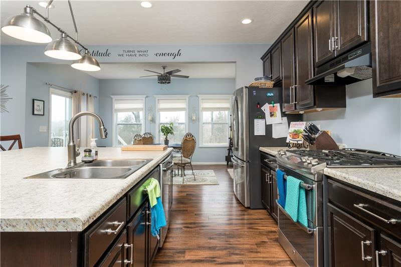 417 Beech Drive McKees Rocks, PA 15136 - Photo 3 of 25 Gallery Image 3