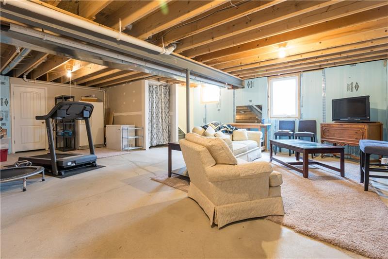 417 Beech Drive McKees Rocks, PA 15136 - Photo 22 of 25 Gallery Image 22