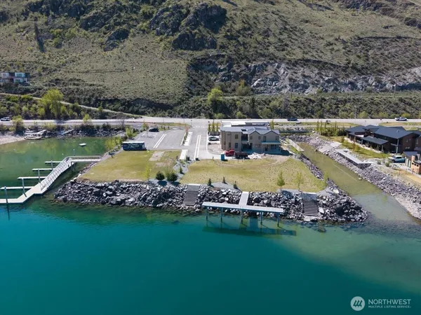 $1,725,000 | 104 Bass Lane, Chelan, WA 98816