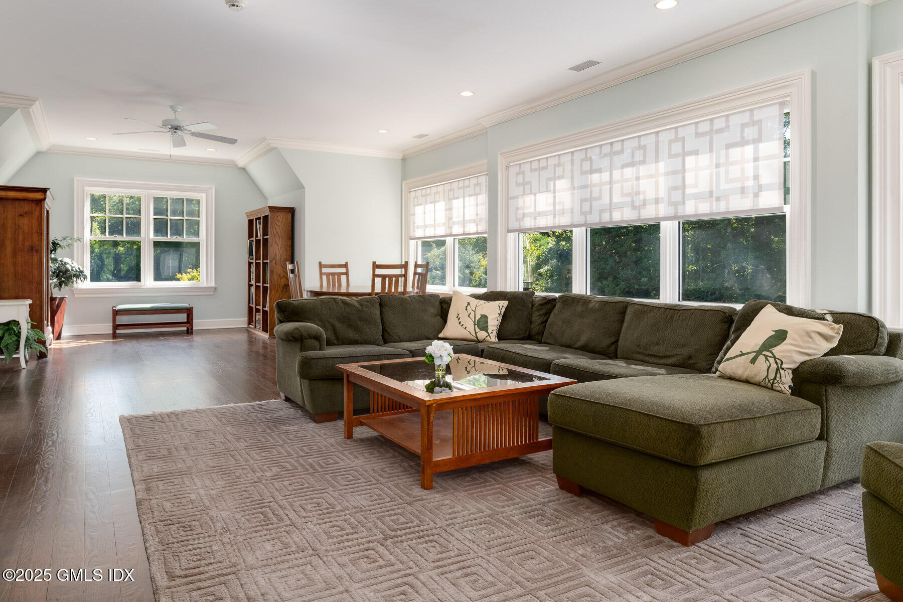 10 Birch Lane Greenwich, CT 06830 - Photo 18 of 30 2ND FL FAMILY ROOM